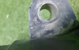 Крышка форсунки фароомывателя левая для Mercedes-Benz C class на фотографиях