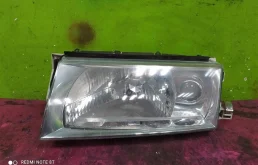 Фары для Skoda Octavia 2001 года на фотографиях