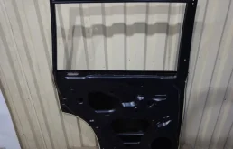 Дверь задняя левая для Toyota Land Cruiser 2013 года на фотографиях