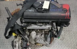 Двигатель без навесного для Mazda Familia 2007 года на фотографиях