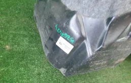 Подкрылок передний правый для Toyota RAV4 2013 года на фотографиях