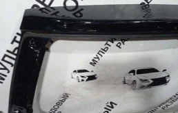 Крышка багажника для Toyota Land Cruiser 2014 года на фотографиях