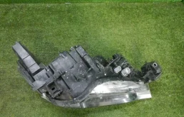 Фара левая для Mazda CX 5 2022 года на фотографиях