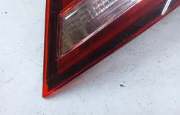 Фонарь внешний левый для Volkswagen Passat 2015 года на фотографиях