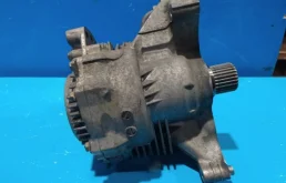 Раздатка для Nissan X-Trail 2005 года на фотографиях