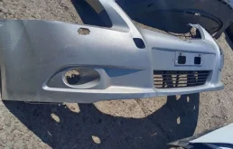 Бампер для Toyota Avensis 2016 года на фотографиях