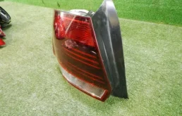 Фонарь левый для Volkswagen Polo 2017 года на фотографиях