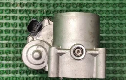 Дроссельная заслонка для Volkswagen Passat 2014 года на фотографиях