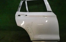 Дверь задняя правая для BMW X3 2010 года на фотографиях