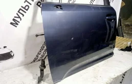 Дверь передняя левая для Toyota Avensis 2018 года на фотографиях