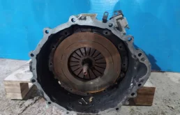 МКПП для Mitsubishi Pajero 2001 года на фотографиях