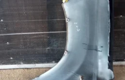 Крыло правое для Nissan X-Trail 2000 года на фотографиях