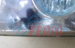 Фара левая для Nissan X-Trail 2005 года на фотографиях