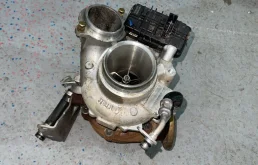 Турбина для BMW 7er 2015 года на фотографиях