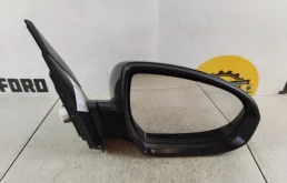 Зеркало боковое правое для Hyundai Tucson 2015 года на фотографиях