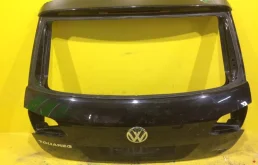 Дверь багажника для Volkswagen Touareg 2010 года на фотографиях