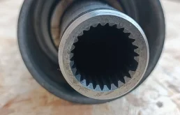 Карданный вал передний для Mitsubishi Pajero 2015 года на фотографиях