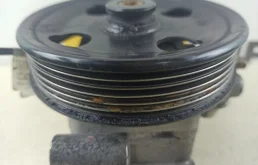 Насос ГУР для Ford Focus 2002 года на фотографиях