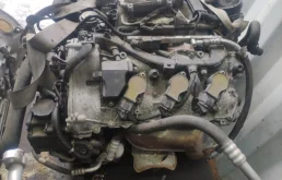 Двигатель для Mercedes-Benz C class 2010 года на фотографиях