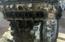 Двигатель без навесного для Mercedes-Benz GLK class 2016 года на фотографиях