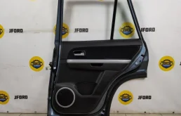 Дверь задняя правая для Suzuki Grand Vitara 2007 года на фотографиях