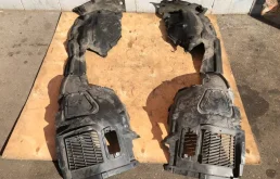 Подкрылок передний левый для BMW 5er 2010 года на фотографиях