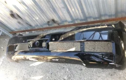 Бампер передний для Toyota Land Cruiser 2009 года на фотографиях