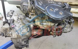 Двигатель без навесного для Opel Astra 1997 года на фотографиях