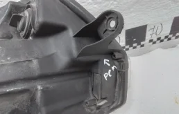 Фара ксенон левая для Renault Logan 2018 года на фотографиях