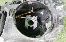 Фара ксенон левая для Mercedes-Benz GLK class 2008 года на фотографиях