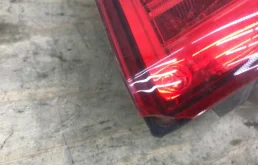 Фонарь внешний правый для Mercedes-Benz M class 2012 года на фотографиях