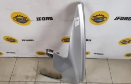 Крыло левое для Volvo S40 2011 года на фотографиях