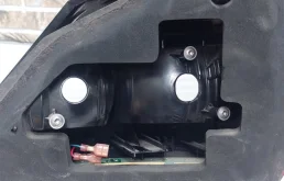 Фонарь левый для Mercedes-Benz S class 2005 года на фотографиях