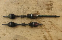 Привод передний правый для Nissan Teana 2006 года на фотографиях