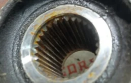 Ступица колеса передняя левая для Nissan Qashqai 2012 года на фотографиях