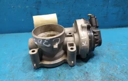 Дроссельная заслонка для Ford Focus 2005 года на фотографиях