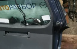 Дверь багажника для Opel Astra 2005 года на фотографиях