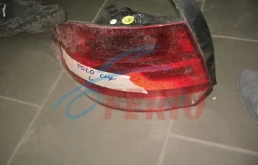 Фонарь левый для Volkswagen Polo 2013 года на фотографиях