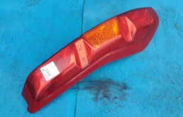 Фонарь левый для Nissan X-Trail 2013 года на фотографиях