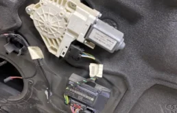 Двери для Audi A6 2003 года на фотографиях