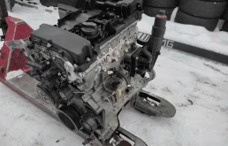 Двигатель для Mercedes-Benz C class 2010 года на фотографиях