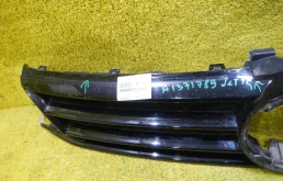 Решетка радиатора для Volkswagen Jetta 2018 года на фотографиях