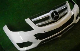 Бампер передний для Mercedes-Benz GLK class 2009 года на фотографиях