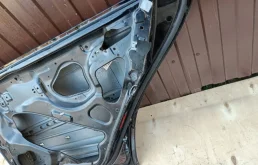 Дверь задняя правая для Mercedes-Benz S class 1999 года на фотографиях