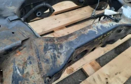 Задняя балка для Nissan Teana 2011 года на фотографиях