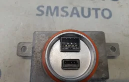 Блок розжига ксенона для Volkswagen Tiguan 2010 года на фотографиях