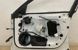 Дверь передняя правая для Audi A6 2016 года на фотографиях