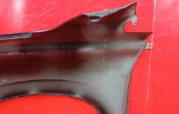 Крыло правое для Lexus RX 2004 года на фотографиях