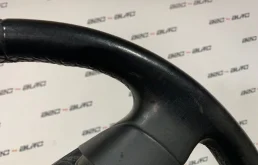 Руль для Volkswagen Passat 2008 года на фотографиях