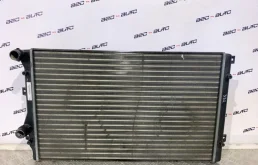 Кассета радиаторов для Volkswagen Passat 2010 года на фотографиях